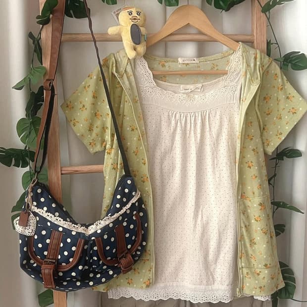 {vintage} 도트 나시&잔꽃 반팔 후집set ♡̷⁺₊˚✧ 