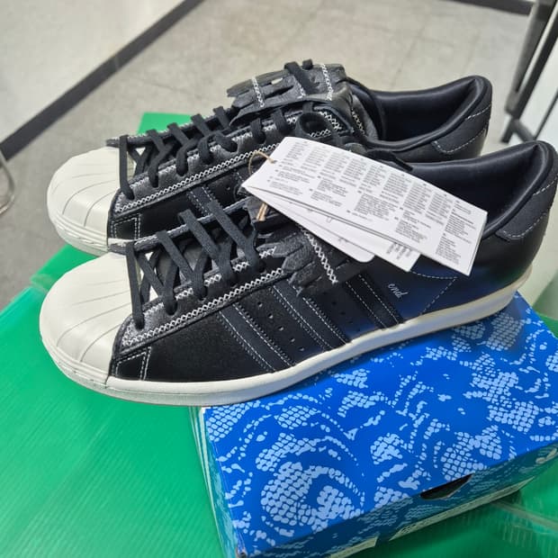 아디다스X엔드 슈퍼스타 280사이즈 새상품