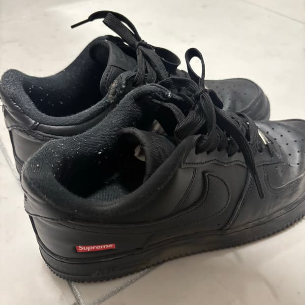 슈프림 블랙포스