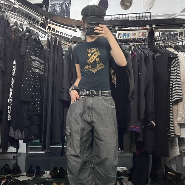 주시 꾸뛰르 슬림핏 프린팅 반팔