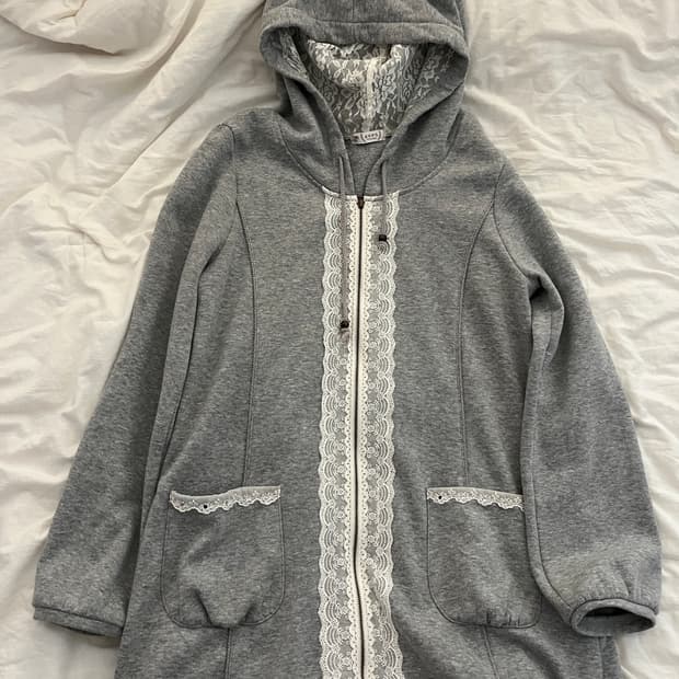vintage lace hood zipup