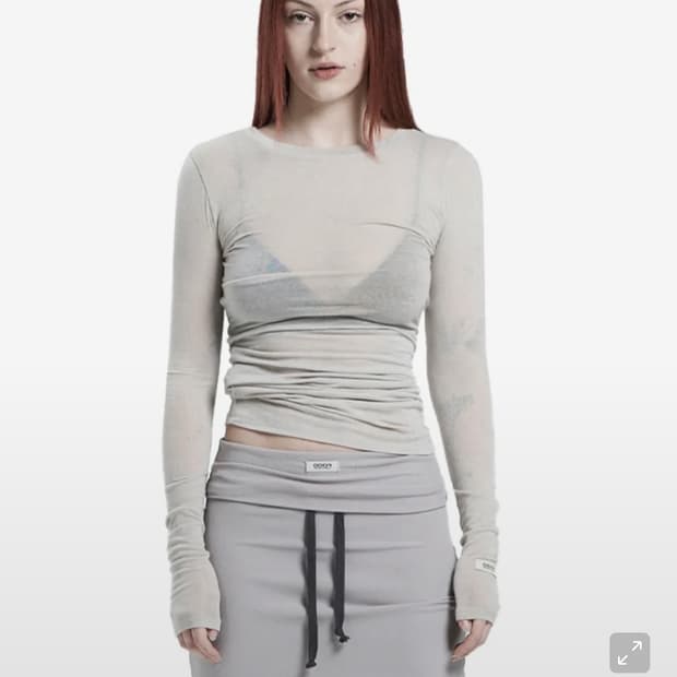 오도어 라운드 롱 슬리브 애쉬