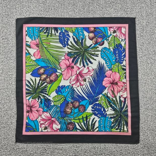 90's USA 플라워 반다나 ( 55X55 ) / 11703