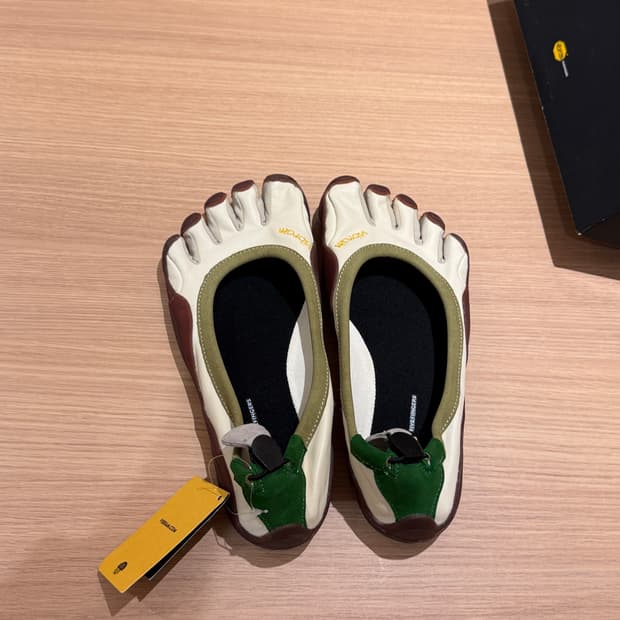 37 새상품 비브람 파이브핑거스 클래식 에보 버터 어스 레드