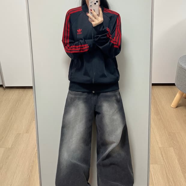 아디다스 슈퍼스타 검빨 트랙탑 져지