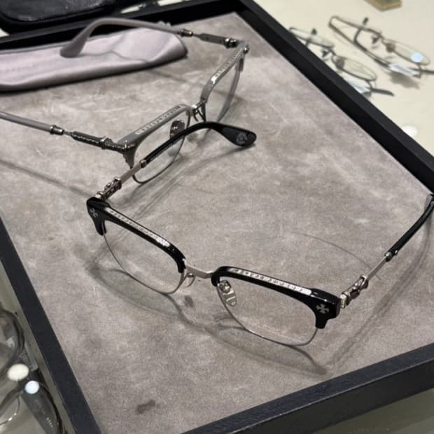 크롬하츠 반무테 안경