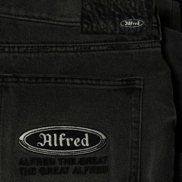 알프레드 VTG DESTROYED DENIM PANTS / BLACK