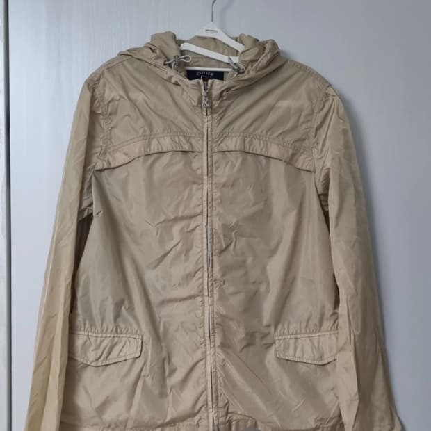 경량 바람막이 베이지