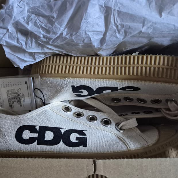 (새상품) CDG x 노베스타 스타 마스터 화이트