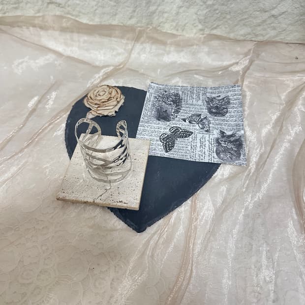 빈티지 웨이브 메탈 오픈 팔찌