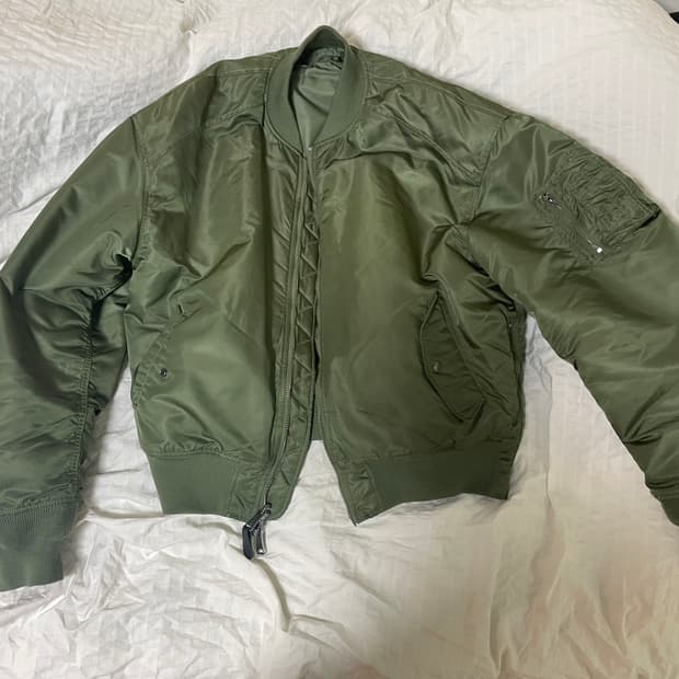 XL 알파인더스트리 ma-1 세이지그린