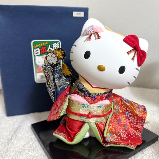 고전키티 기모노 도자기 피규어