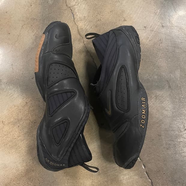 2004年 Nike Air Zoom KF