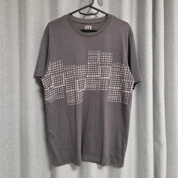 Uniqlo UT 반팔 티셔츠 L(100)