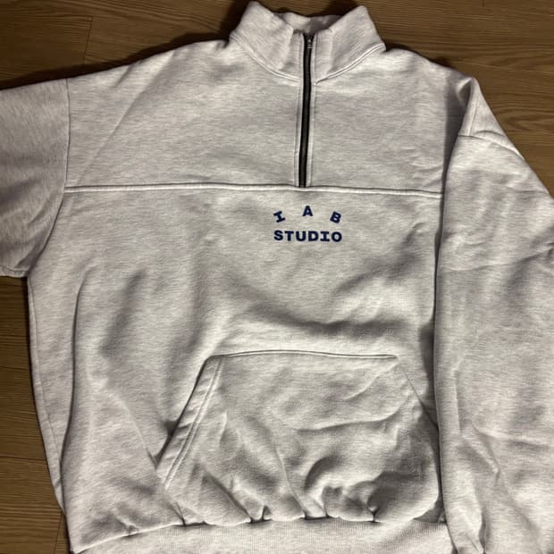 아이앱 스튜디오 하프 집업 풀오버 라이트 그레이 L