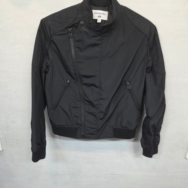 유니클로 카린로이펠드 여성 방풍 라이더자켓 m