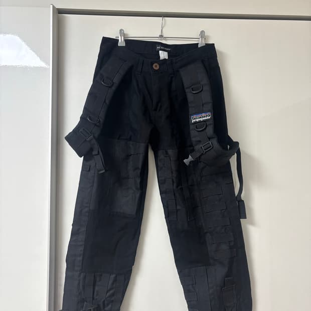 써저리 프로파간다 백팩 팬츠