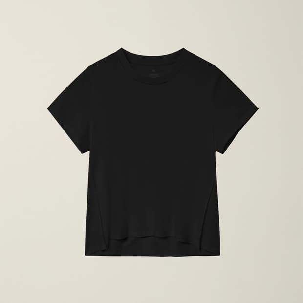 ee누마레 SIDE PLEATED 1/2 T-SHIRTS BLACK