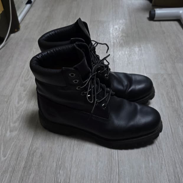 (270)팀버랜드 6인치 블랙 가죽 남성부츠