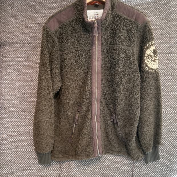 나파피리 해체주의 플리스자켓