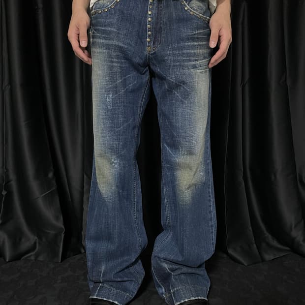 wide boots cut stud denim pants