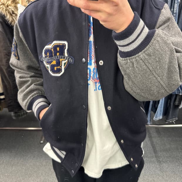 OS)BIGVERY 빈티지 네이비/그레이 투톤 바시티 울 자켓