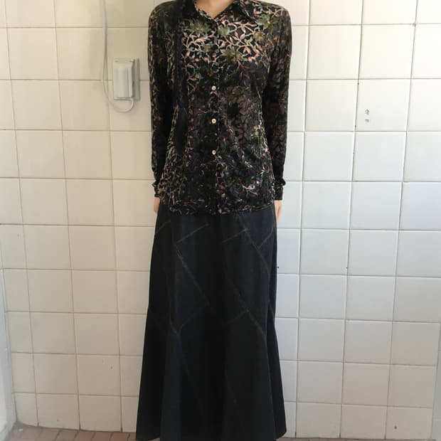 Velvet pattern shirt