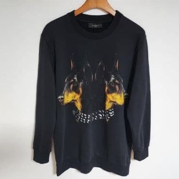 [정품] 지방시 블랙 도베르만 프린팅 맨투맨 XS