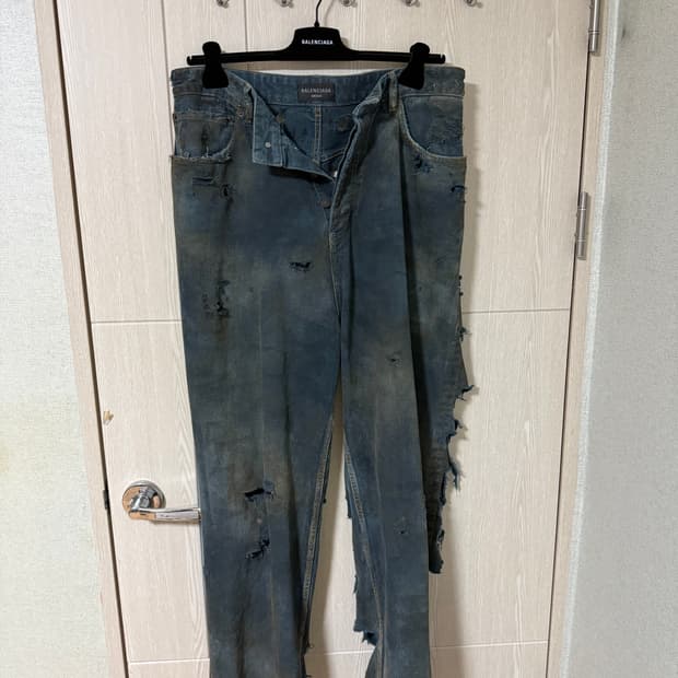 발렌시아가 디스트로이드 데님 오션블루 s팝니다