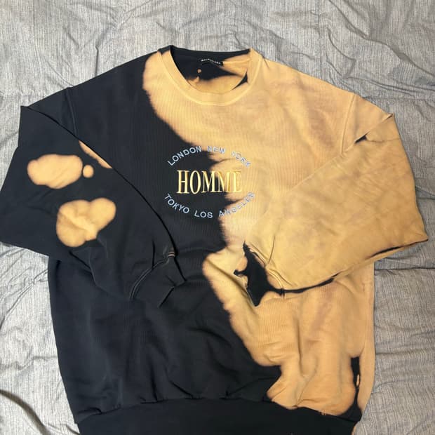 발렌시아가 블리치드 맨투맨 M