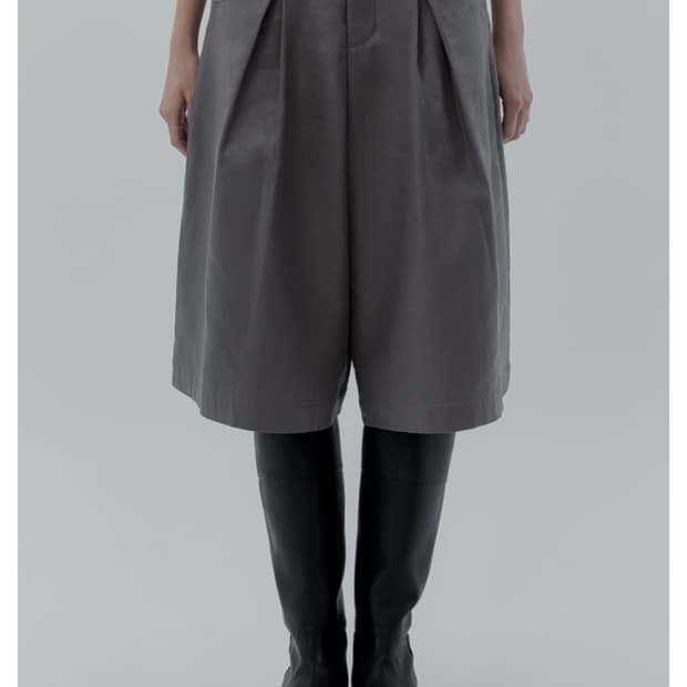 트리밍버드 Curve Line Half Pants Brown