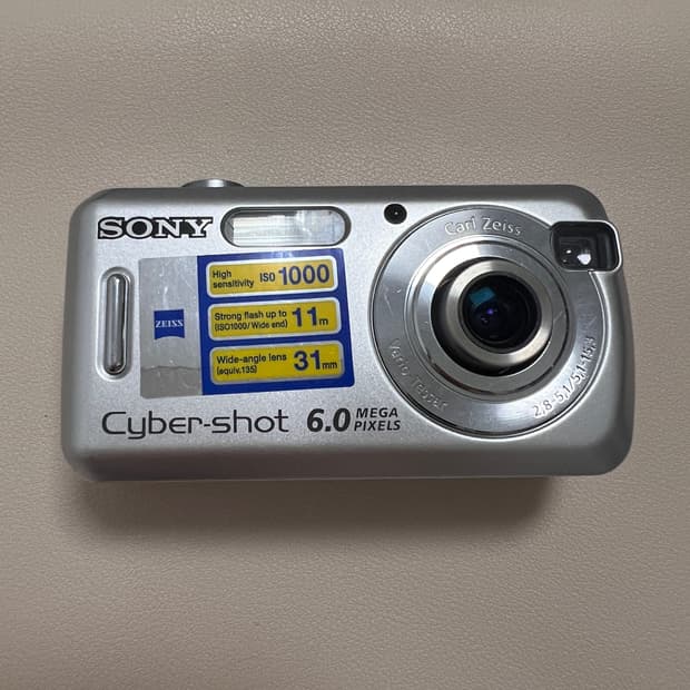 소니 사이버샷  DSC-S600