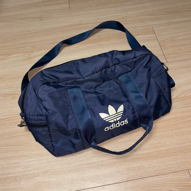 아디다스 일본 여고생깔 보스턴백