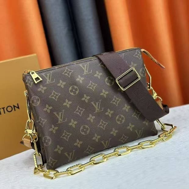 루이비통(Louis Vuitton) 모노그램 캔버스 소재 숄더백 크로스백