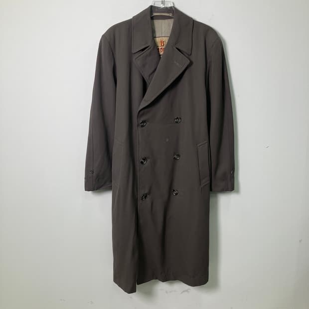 바라쿠타 다크 카키 더블 브레스티드 트렌치코트