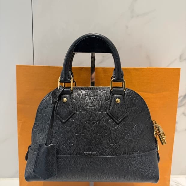 루이비통 알마bb 앙프렝뜨 블랙