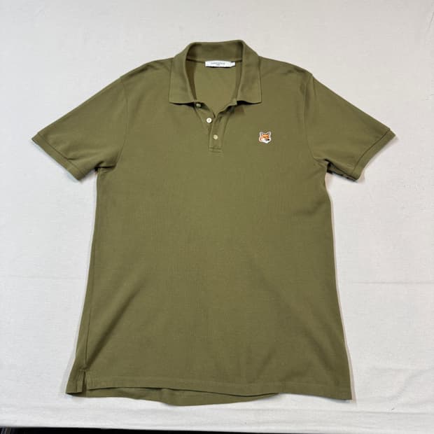 L) 메종키츠네 폭스 헤드 반팔 카라티 올리브