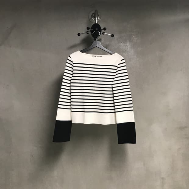 인스크리어 단가라 긴팔 티셔츠 -(W)