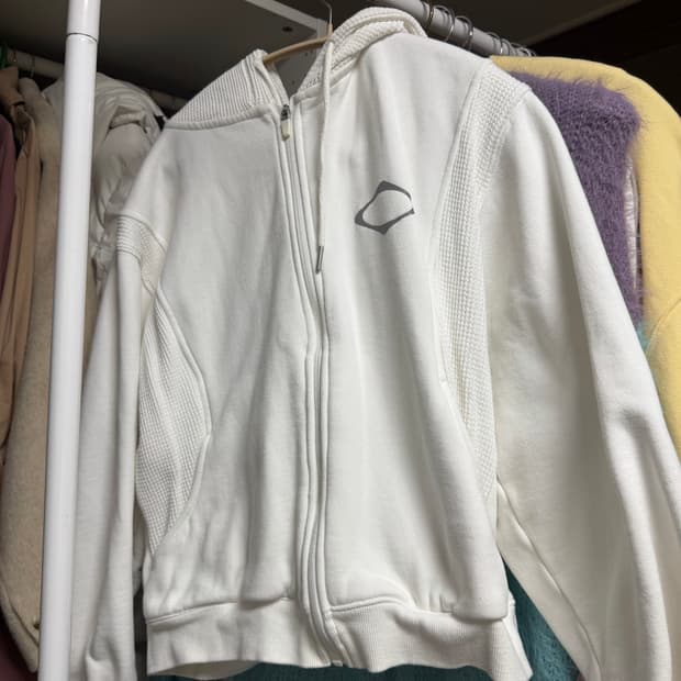 미스치프 후드티