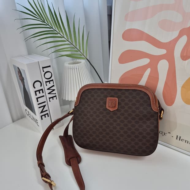 셀린느 마카담 크로스백