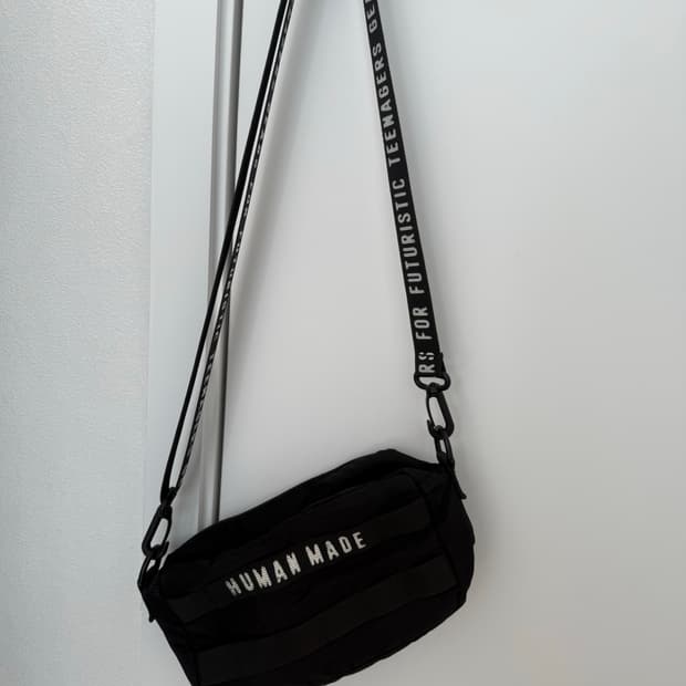 휴먼메이드 밀리터리 파우치 블랙