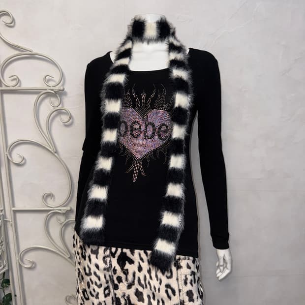 Black flame heart cubic long sleeve