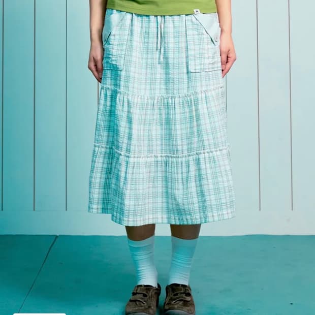 더콜디 더콜디스트모먼트 스커트 치마