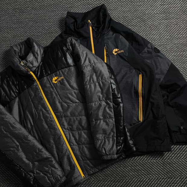 네파 엑스벤트 투인원 마운틴 패딩 점퍼y 4149