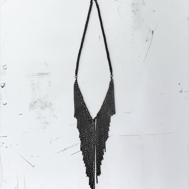 Drape chain necklace