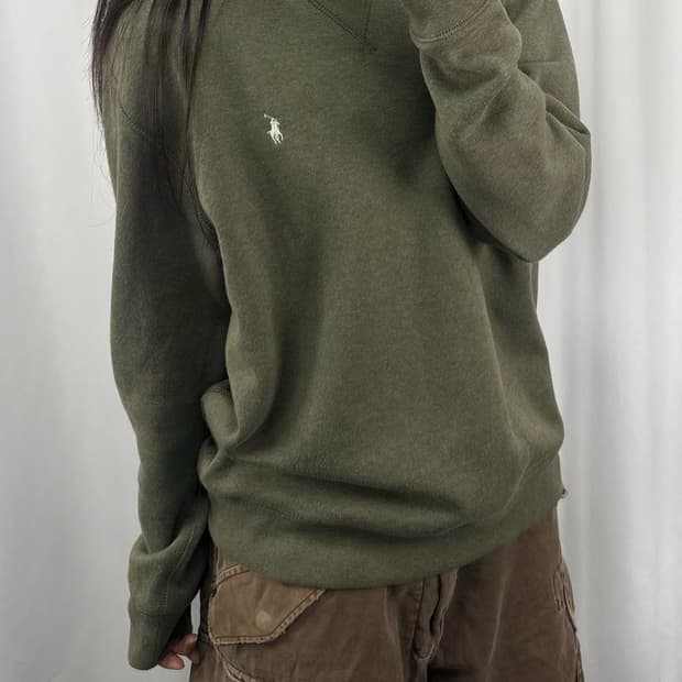 폴로 카키 맨투맨