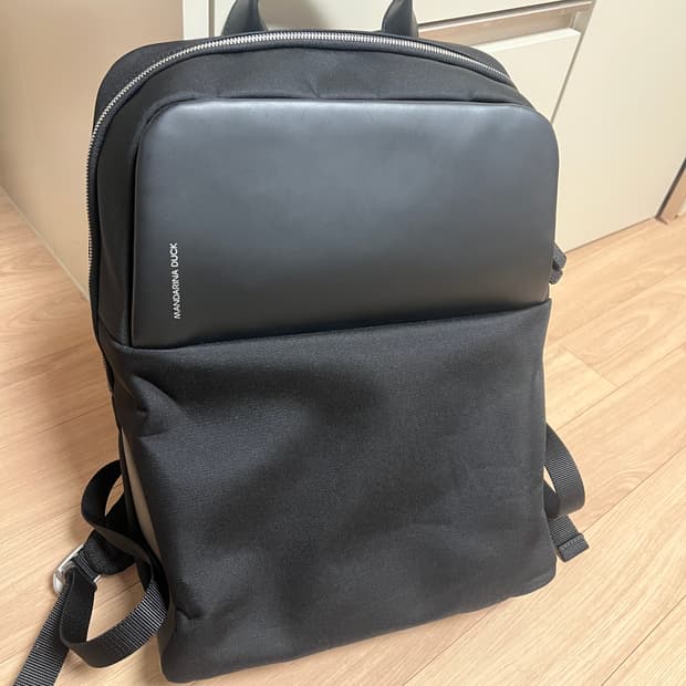 만다리나덕 백팩 SMALTO 새상품