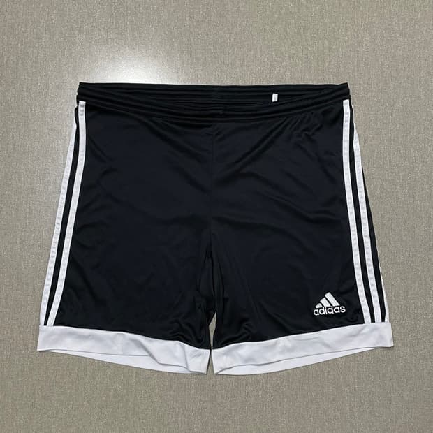 [택포] 아디다스 얇은 반바지 검흰 100