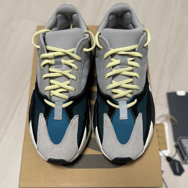 이지부스트700 웨이브러너 265