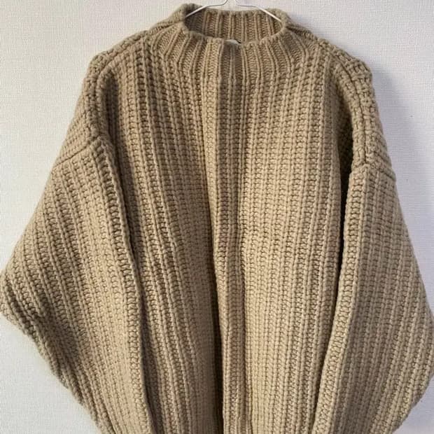 베이스레인지 오버사이즈 니트